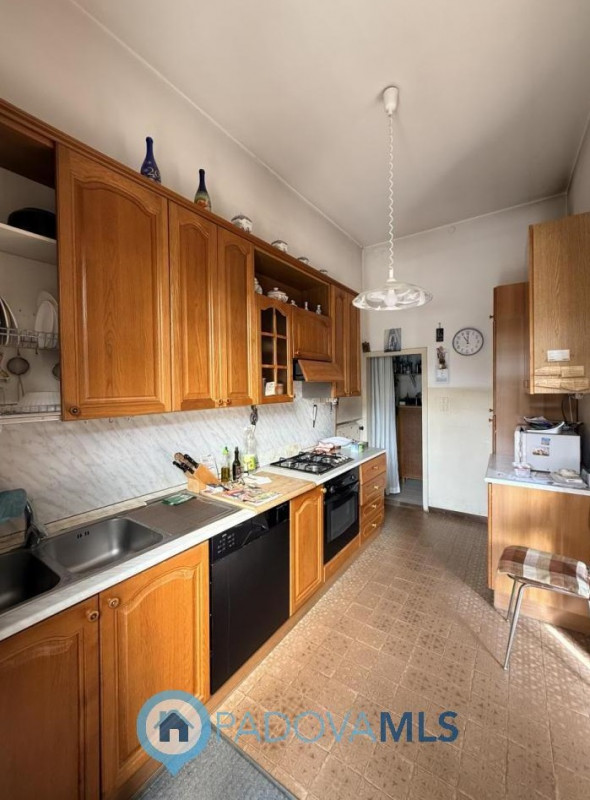 Immobile in esclusiva al Gruppo Padova MLS
Nel cuore del quartiere residenziale di Camin, a pochi...