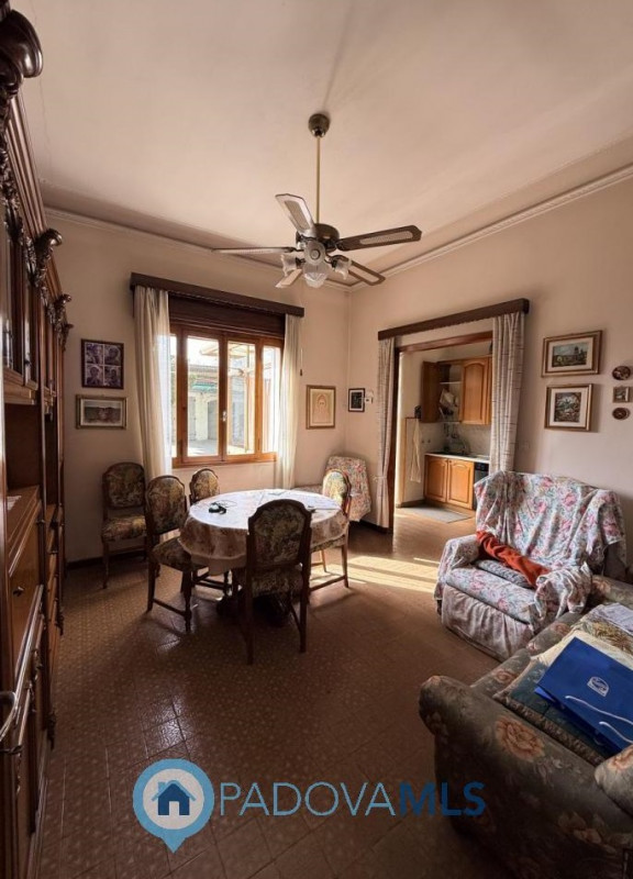 Immobile in esclusiva al Gruppo Padova MLS
Nel cuore del quartiere residenziale di Camin, a pochi...