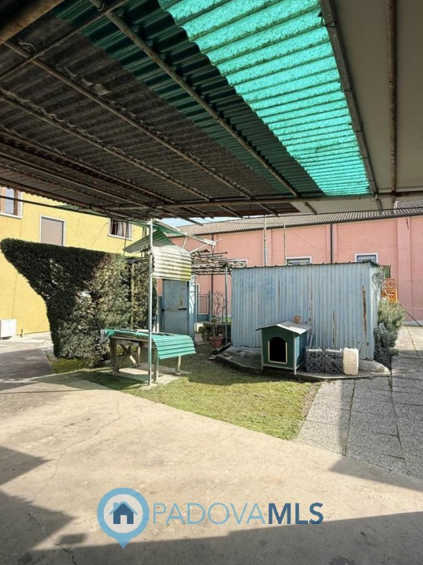 Immobile in esclusiva al Gruppo Padova MLS
Nel cuore del quartiere residenziale di Camin, a pochi...