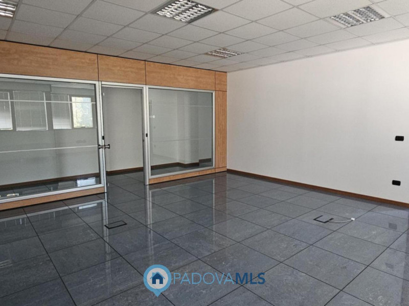 Immobile in esclusiva al Gruppo Padova MLS

PADOVA Zona Industriale Est. Proponiamo in affitto un...