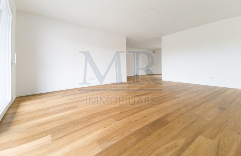 PADOVA - ZONA M. PELLEGRINA 
AMPIO SOGGIORNO - TERRAZZA ABITABILE - NUOVO CLASSE A4  

Nel cuore ...