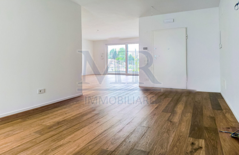 PADOVA - ZONA M. PELLEGRINA 
AMPIO SOGGIORNO - TERRAZZA ABITABILE - NUOVO CLASSE A4  

Nel cuore ...