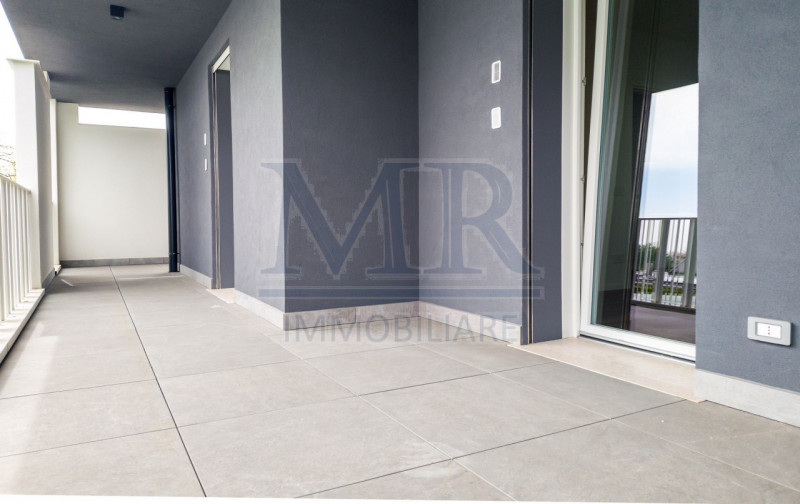 PADOVA - ZONA M. PELLEGRINA 
AMPIO SOGGIORNO - TERRAZZA ABITABILE - NUOVO CLASSE A4  

Nel cuore ...