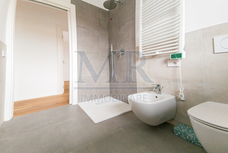 PADOVA - ZONA M. PELLEGRINA 
AMPIO SOGGIORNO - TERRAZZA ABITABILE - NUOVO CLASSE A4  

Nel cuore ...