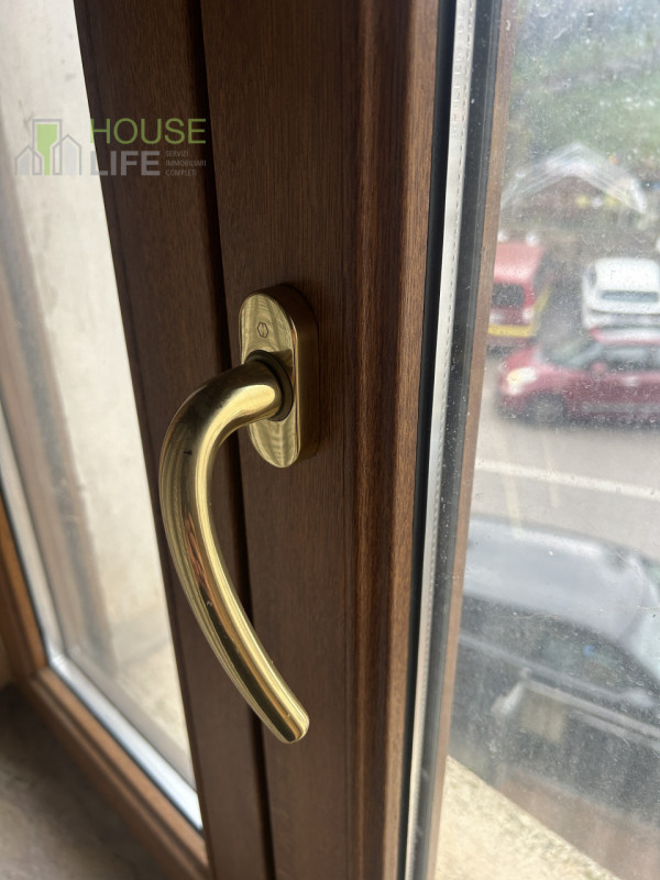 VALLI DEL PASUBIO: in posizione centrale, CASA SINGOLA composta da un tricamere al primo piano, n...