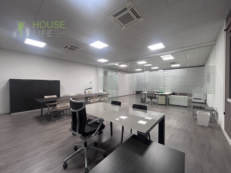 ZANE' - ZONA DIREZIONALE - COMMERCIALE DI PREGIO: Locale direzionale di mq 130 circa situato al p...