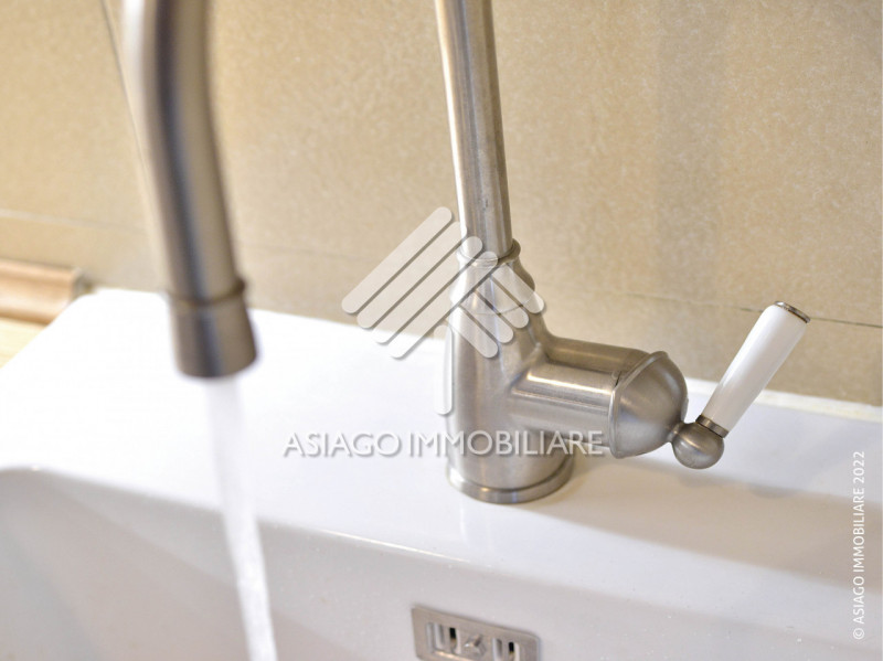 Affitto turistico per l'intero periodo dal 01 giugno al 12 luglio. A a pochi passi dal corso prin...