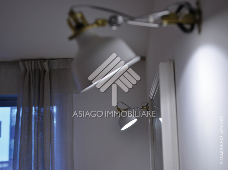 Affitto turistico per l'intero periodo dal 01 giugno al 12 luglio. A a pochi passi dal corso prin...