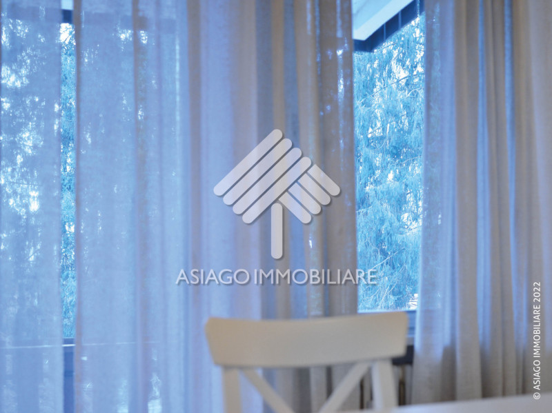 Affitto turistico per l'intero periodo dal 01 giugno al 12 luglio. A a pochi passi dal corso prin...