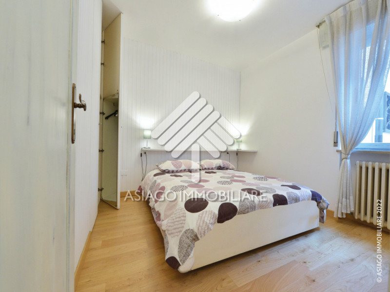 Affitto turistico per l'intero periodo dal 01 giugno al 12 luglio. A a pochi passi dal corso prin...