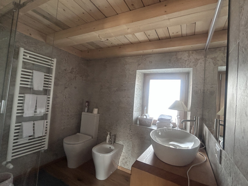 ROANA - TRESCHE CONCA - ELEGANTE CHALET DI MONTAGNA quadrilocale, tre-quattro camere, tre bagni, ...