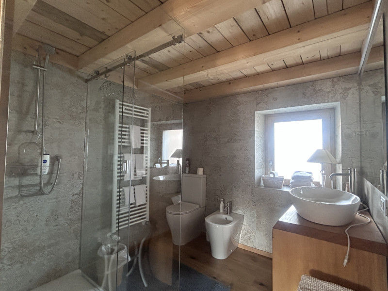 ROANA - TRESCHE CONCA - ELEGANTE CHALET DI MONTAGNA quadrilocale, tre-quattro camere, tre bagni, ...
