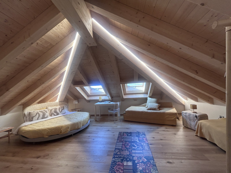 ROANA - TRESCHE CONCA - ELEGANTE CHALET DI MONTAGNA quadrilocale, tre-quattro camere, tre bagni, ...