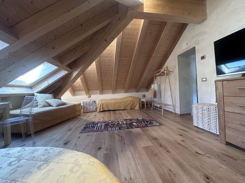 ROANA - TRESCHE CONCA - ELEGANTE CHALET DI MONTAGNA quadrilocale, tre-quattro camere, tre bagni, ...