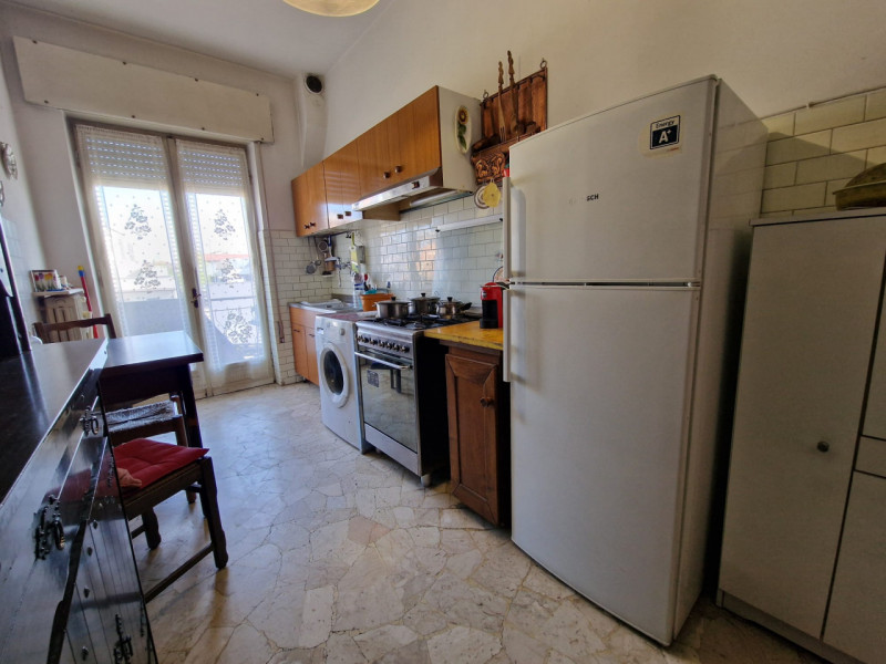 UBICAZIONE E CONTESTO

Nel comune di Vicenza proponiamo un appartamento situato al primo piano di...