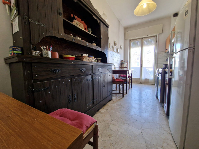 UBICAZIONE E CONTESTO

Nel comune di Vicenza proponiamo un appartamento situato al primo piano di...