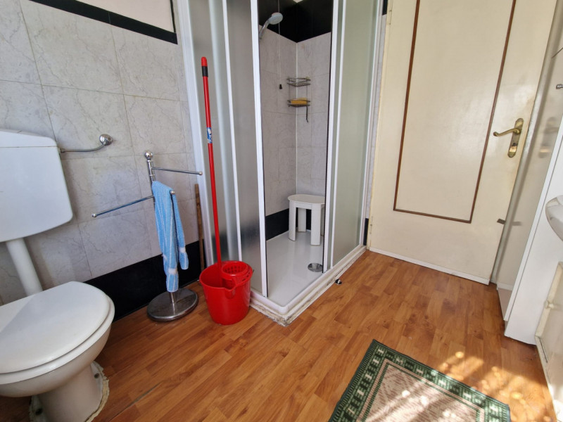 UBICAZIONE E CONTESTO

Nel comune di Vicenza proponiamo un appartamento situato al primo piano di...