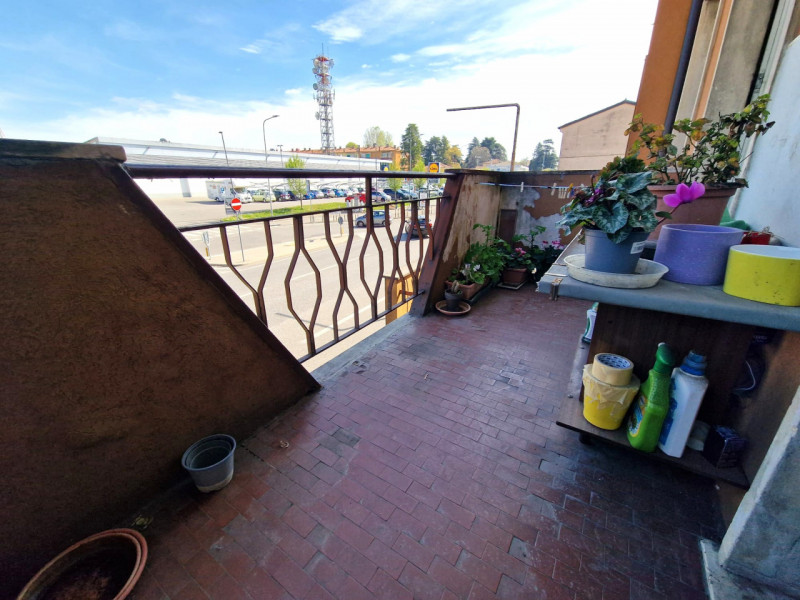 UBICAZIONE E CONTESTO

Nel comune di Vicenza proponiamo un appartamento situato al primo piano di...