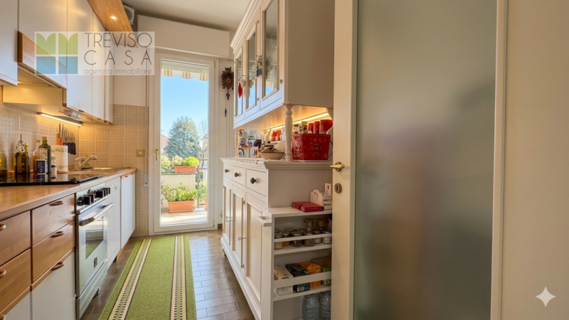 A Lancenigo in zona molto tranquilla e molto ben servita PROPONIAMO IN VENDITA Appartamento a 2 C...