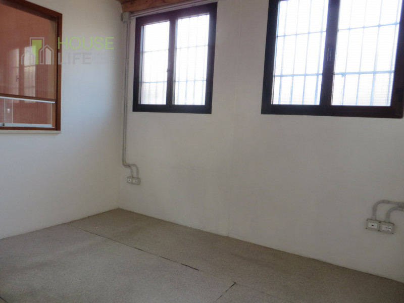 SCHIO - Z.I: CAPANNONE INDUSTRIALE di mq 1.000 circa H 6,00 mt con impianti, con terreno esterno ...