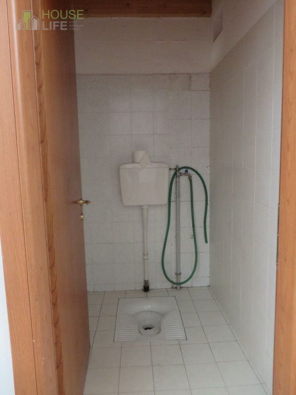 SCHIO - Z.I: CAPANNONE INDUSTRIALE di mq 1.000 circa H 6,00 mt con impianti, con terreno esterno ...