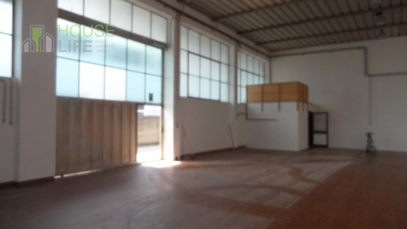 SCHIO - Z.I: CAPANNONE INDUSTRIALE di mq 1.000 circa H 6,00 mt con impianti, con terreno esterno ...