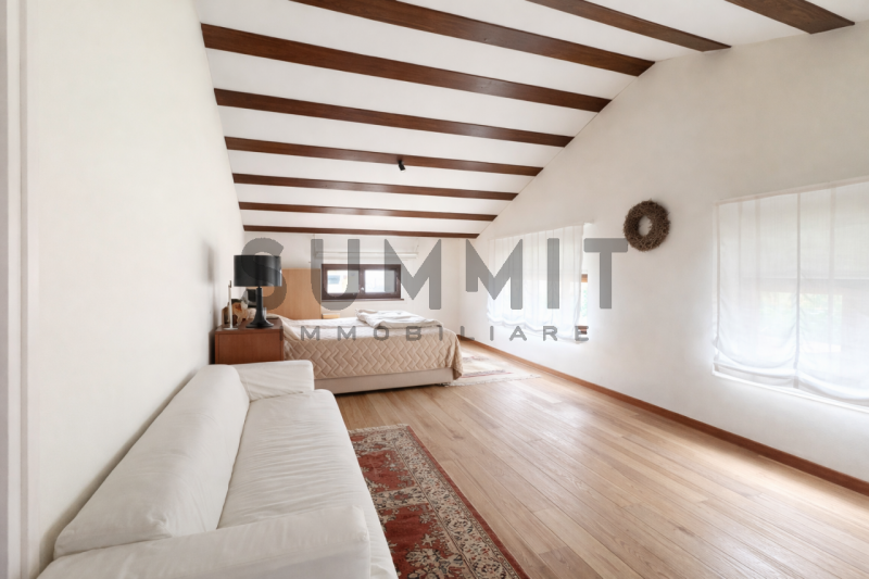 ZUGLIANO: Locale adibito a LABORATORIO ARTIGIANALE. Cl. En. G IPE 65,00 EURO 500 Per Info 0445531...