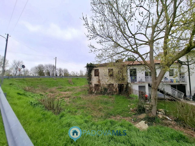 Immobile in esclusiva al Gruppo Padova MLS 

Indipendenza e potenziale a TENCAROLA/VOLTABRUSEGANA...