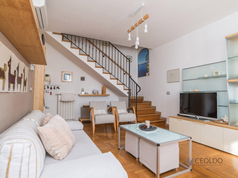 NOVENTA Località Noventana: venite a scoprire questo splendido appartamento ultimo piano,  duplex...