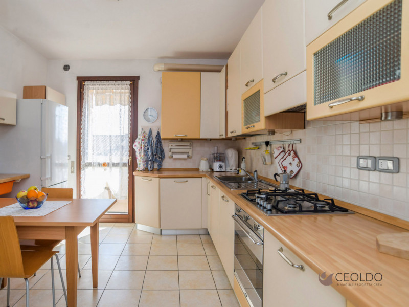 NOVENTA Località Noventana: venite a scoprire questo splendido appartamento ultimo piano,  duplex...
