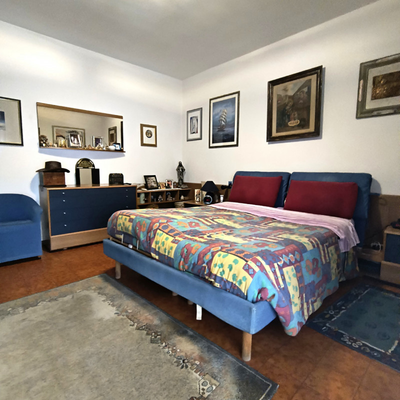 Scopri la tua nuova casa nel cuore di Monteforte d'Alpone! Questo ampio appartamento situato al p...