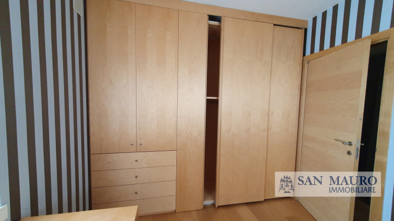 VICENZA - Zona Interna di Corso Padova: raffinato ed elegante appartamento al secondo piano in nu...