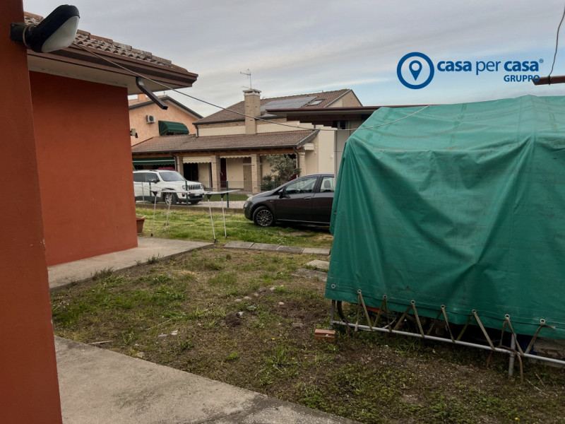 APPROVATO GRUPPO CASA PER CASA: VALUTATO, CONTROLLATO, GESTITO IN ESCLUSIVA!

ZONA:
L'abitazione ...