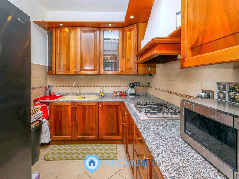 Immobile in esclusiva al Gruppo Padova MLS

In una delle zone residenziali più tranquille e richi...