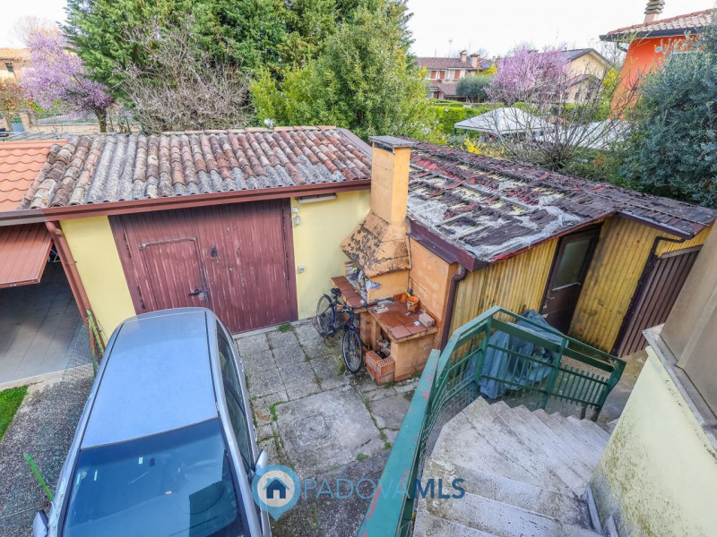 Immobile in esclusiva al Gruppo Padova MLS

In una delle zone residenziali più tranquille e richi...