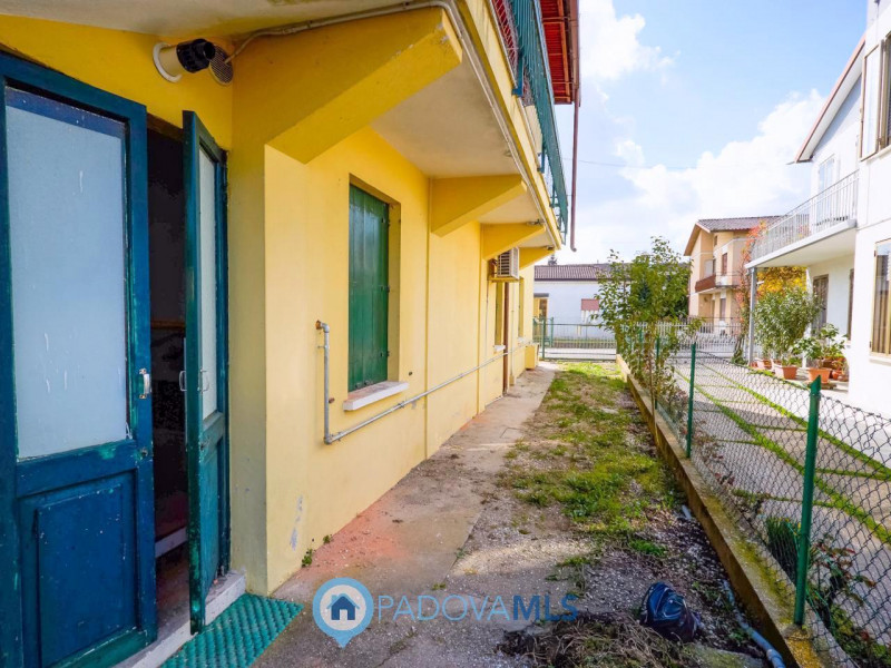 Immobile in esclusiva al Gruppo Padova MLS

In una delle zone residenziali più tranquille e richi...