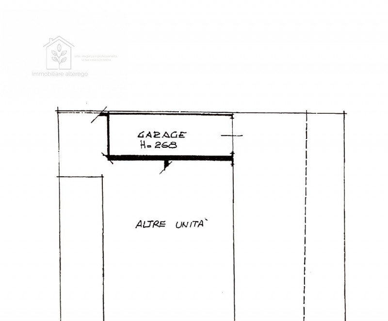 Nel cuore della rinomata zona di Tencarola, nel comune di Selvazzano Dentro, proponiamo in vendit...