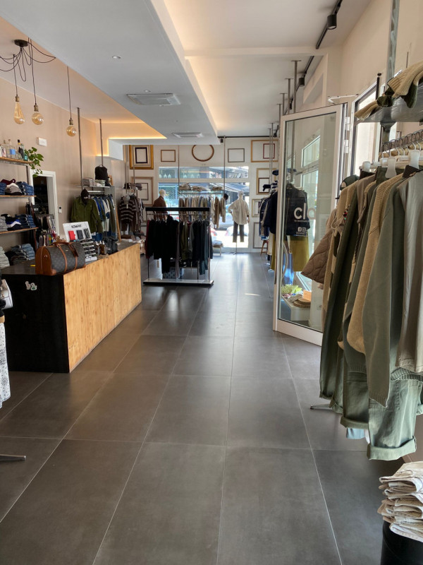 S.CARLO - S. GREGORIO Classe Energetica E - EPgl,nren 592,83 KWh/mq anno.
Su strada principale co...