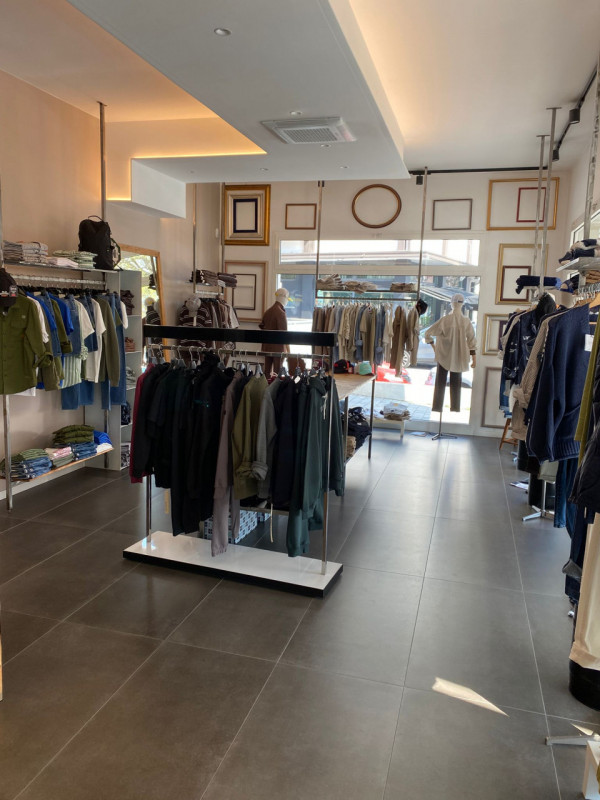 S.CARLO - S. GREGORIO Classe Energetica E - EPgl,nren 592,83 KWh/mq anno.
Su strada principale co...