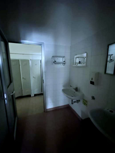 RIF. A.A.99-242

Vendesi all'asta - negozio in data 14 maggio 2026

Descrizione: trattasi di un n...