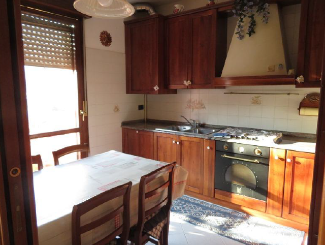 Rif. A.A.347-24

Vendita all'asta - appartamento al 1° piano con garage in data 15 maggio 2026

D...