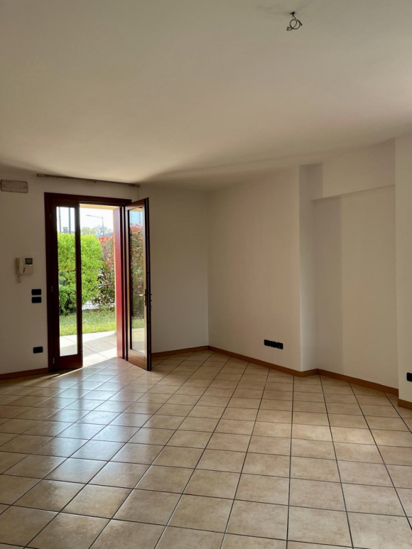 Quando vieni a scoprirlo? Proponiamo appartamento al piano terra a Monastiero (San Martino di Lup...