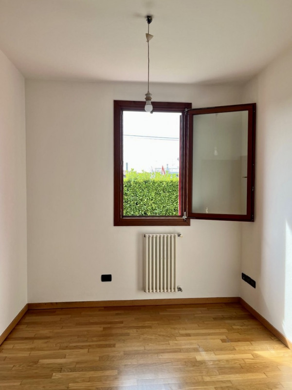 Quando vieni a scoprirlo? Proponiamo appartamento al piano terra a Monastiero (San Martino di Lup...