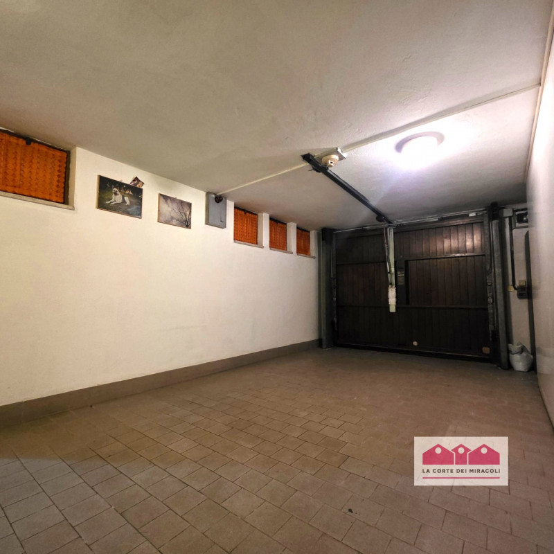 VICENZA-SAN BORTOLO: OTTIMA CASA SINGOLA VICINA AL CENTRO CITTADINO, 3 CAMERE + ZONA OSPITI E UFF...