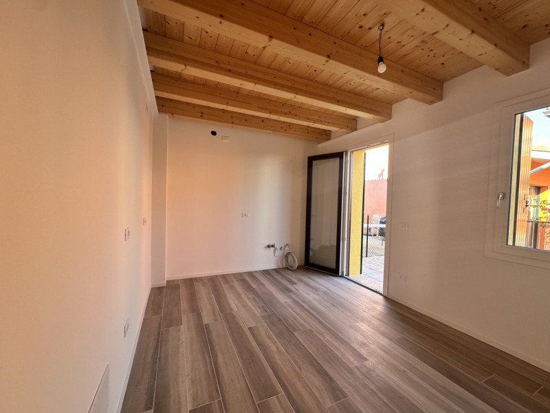 Brusegana. Euro 375.000 prezzo non trattabile. Casa schiera, su 2 livelli.  Classe A4, ep 26,16 k...