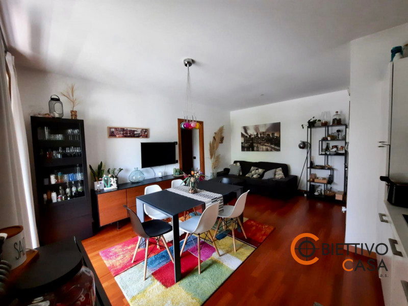 Nel quartiere S. Agostino di Albignasego, Disponibile dal 1 maggio, elegante appartamento triloca...