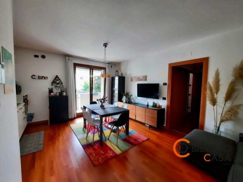 Nel quartiere S. Agostino di Albignasego, Disponibile dal 1 maggio, elegante appartamento triloca...