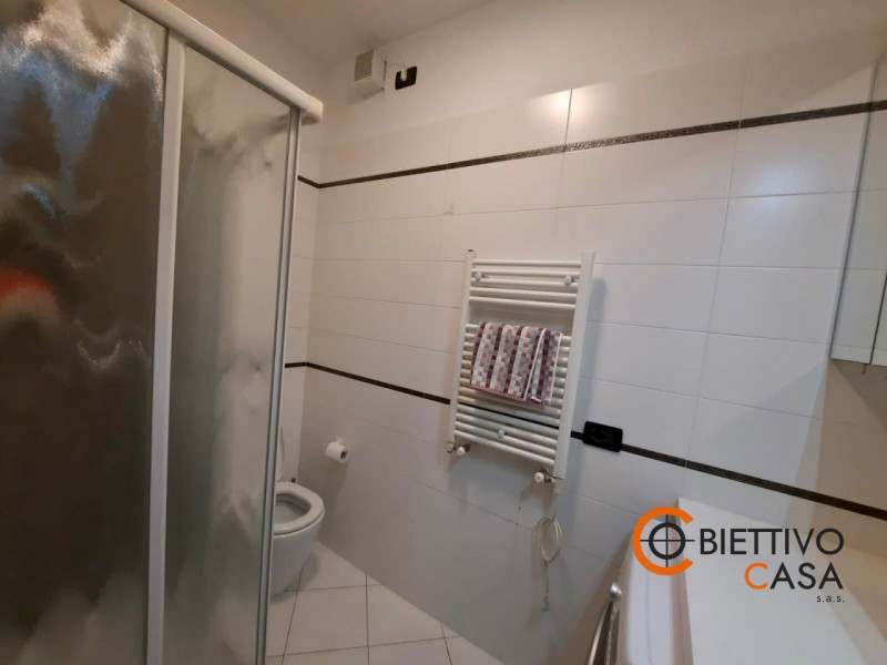 Nel quartiere S. Agostino di Albignasego, Disponibile dal 1 maggio, elegante appartamento triloca...