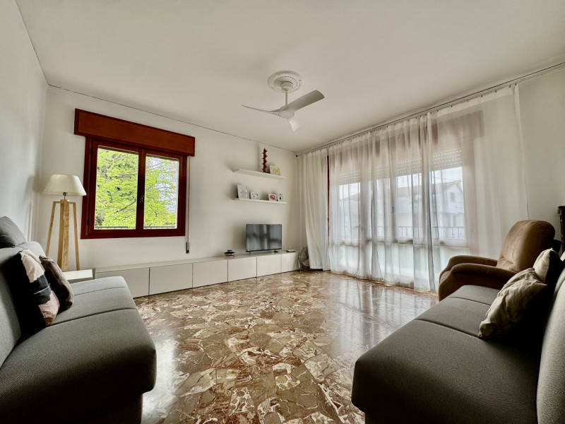 Rossano Veneto - Villa singola su lotto di 650 mq - Euro 299.000

Open House Day, Sabato 9 Maggio...