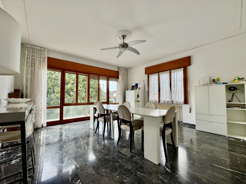 Rossano Veneto - Villa singola su lotto di 650 mq - Euro 299.000

Open House Day, Sabato 9 Maggio...